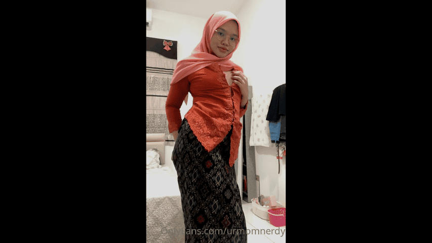 [UrMomNerdy] Awek OF Ep. 3
